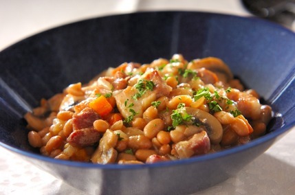 白インゲン豆と豚バラ肉の煮込み
