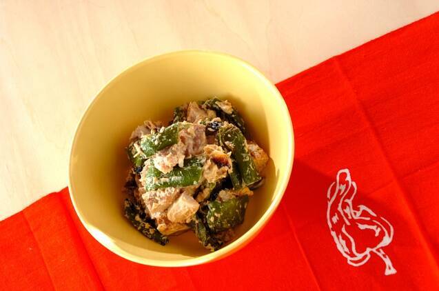 鶏肉とピーマンのおかかクリームチーズ和え