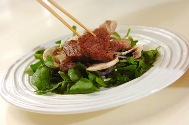 薄切りステーキのサラダ仕立ての作り方の手順3