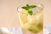 キウイと梨のサングリア