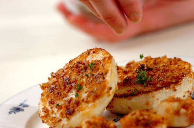 ジューシーカブとホタテのカリカリパン粉ソテーの作り方の手順4