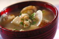 豆腐とアサリのみそ汁
