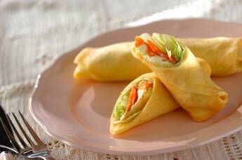 スモークサーモンのクレープ・サレ