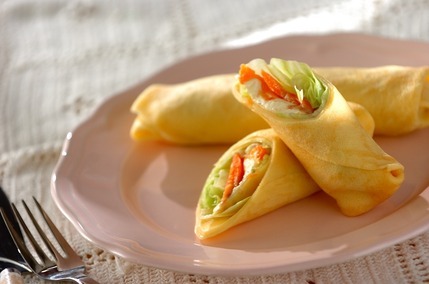 スモークサーモンのクレープ・サレ