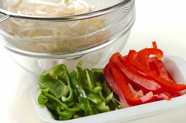 甘辛肉巻き卵の作り方の手順1