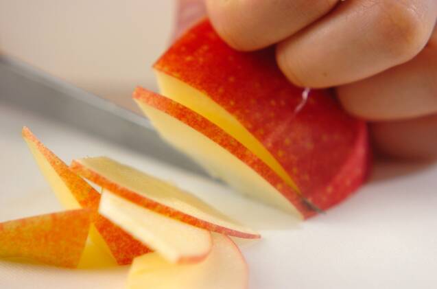 リンゴの甘煮の作り方の手順1