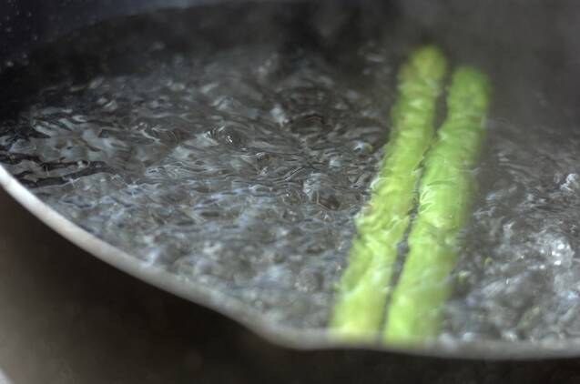 アスパラ卵ロールの作り方の手順2