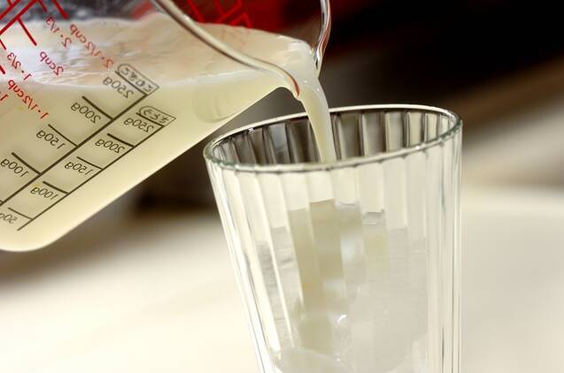 スパイシーな料理にピッタリ！プレーンラッシー・マンゴーラッシーの作り方の手順4