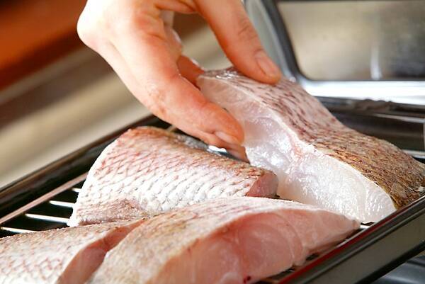 炊飯器で簡単！ふっくら鯛めしの作り方の手順5