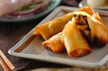 シイタケとタケノコのピリ辛春巻き