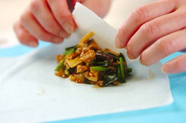 シイタケとタケノコのピリ辛春巻きの作り方の手順5