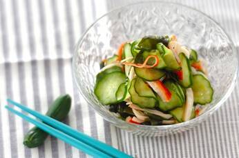 キュウリとカニカマの酢の物