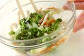 白菜とちくわの中華風サラダの作り方2
