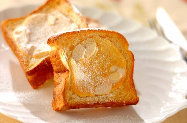 アーモンドクリームトースト