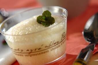 桃のふんわりデザート