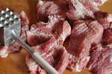 豚肉とサツマイモの黒酢酢豚の作り方1