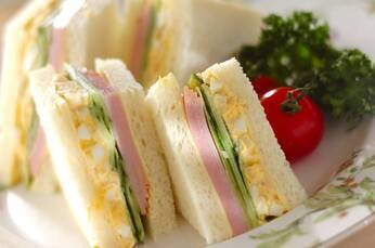 タケノコとハムのサンドウイッチ