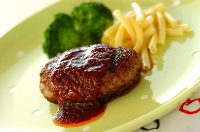 リンゴたっぷりハンバーグ