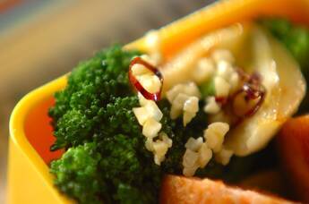 ブロッコリーぺペロンチーノ