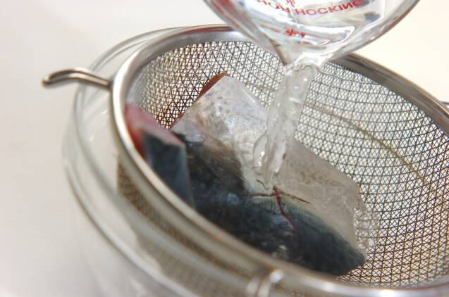 サバのみそ煮の作り方の手順1