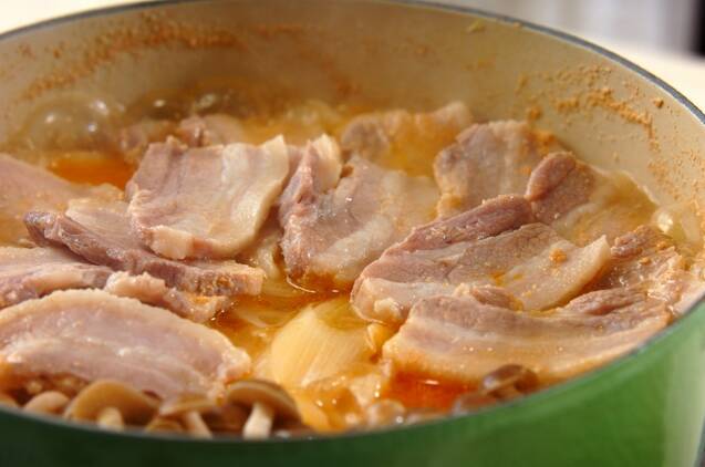 豚とキャベツのピリ辛鍋の作り方の手順5