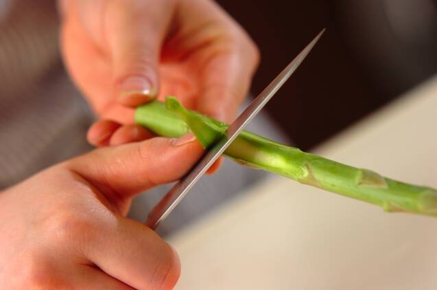 豚とアスパラの生姜焼きの作り方の手順2