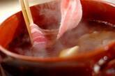 豚バラ肉とセリの常夜鍋の作り方2
