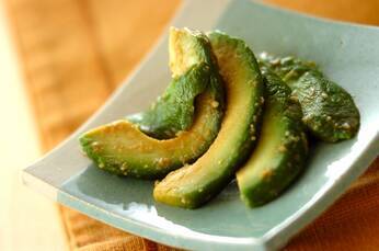 アボカドのみそ漬け