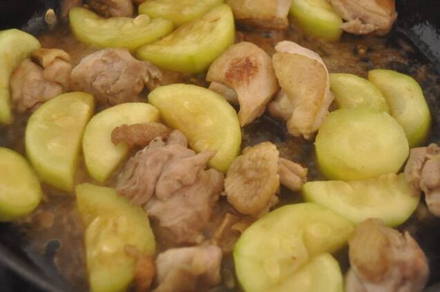 鶏肉と白ナスのしょうゆ炒めの作り方の手順5