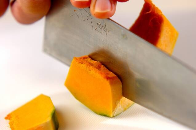 パンプキンクリームパスタの作り方の手順1