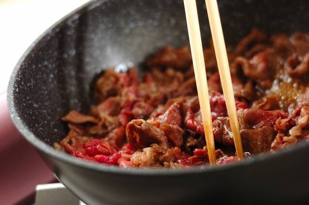 すき焼風煮の作り方の手順3