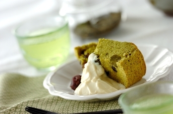 米粉の抹茶シフォンケーキ～豆腐クリーム添え～