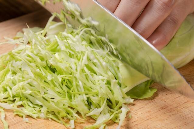 柔らかい！鶏むね肉でチキンカツ ごはんが進む by是永 彩江香さんの作り方の手順1