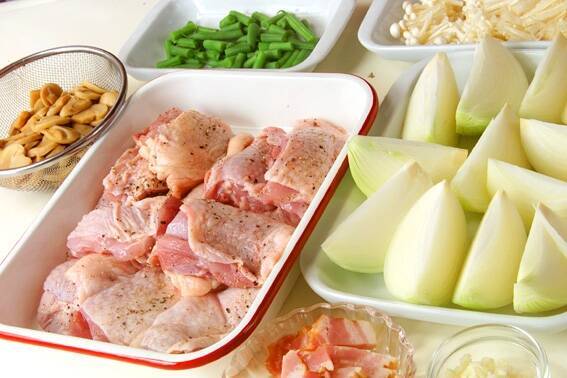 鶏肉のトマト煮の作り方の手順1