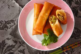 春キャベツと豚肉の春巻き