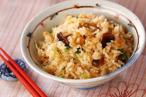 シメジの炊き込みご飯