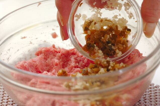 豚ひき肉とナメタケの蒸しものの作り方の手順2