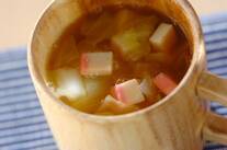 キャベツとカマボコのスープ