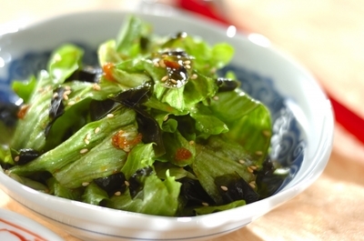 レタスとワカメのラー油和え 副菜 のレシピ 作り方 E レシピ 料理のプロが作る簡単レシピ