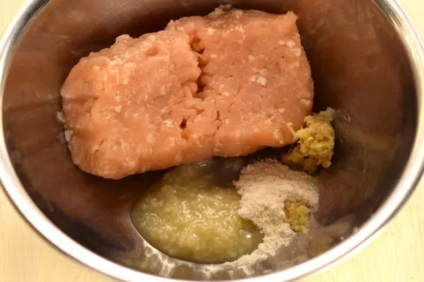 れんこん団子と青梗菜の豆乳シチューの作り方2