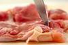 肉汁ジュワ〜！鶏のから揚げ 一晩漬け込むの作り方の手順1