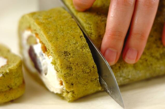 抹茶ロールケーキの作り方の手順9
