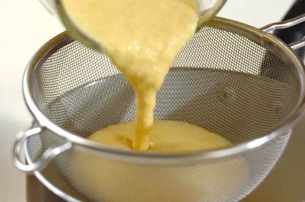生トウモロコシで！基本のコーンポタージュの作り方3