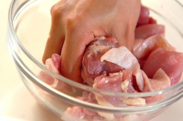 カリっとジューシー！やみつき塩唐揚げ by 杉本 亜希子さんの作り方の手順1