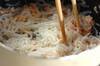 しらたきの鶏そぼろ炒めの作り方の手順3