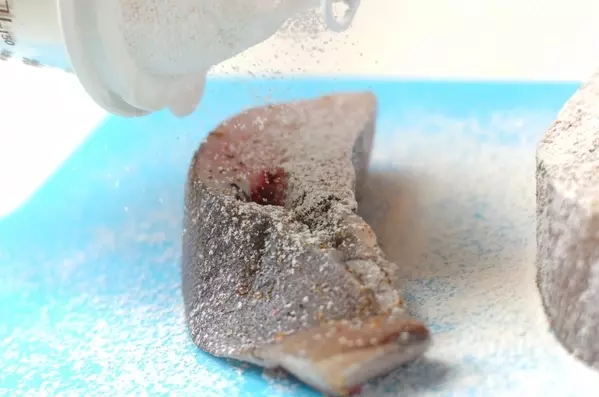 洋食の基本!カレイのムニエル タルタルソース添えの作り方1