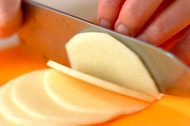 リンゴとベリーのガトーインビジブルの作り方の手順1