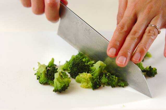 ブロッコリーのタルタルソースサラダの作り方の手順3