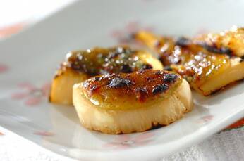 だし炊きタケノコの白みそ焼き