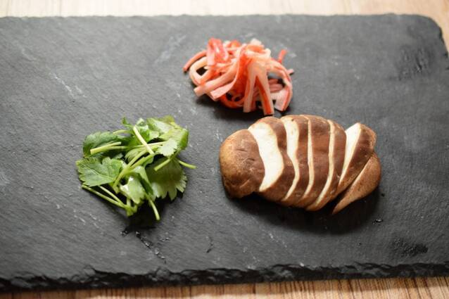 失敗しない！レンジで簡単茶わん蒸しの作り方の手順2